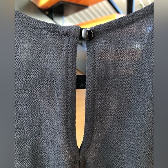 Little Black Dress in dreamy crepe, knee length, faux wrap front with bow - Picture 2 of 5